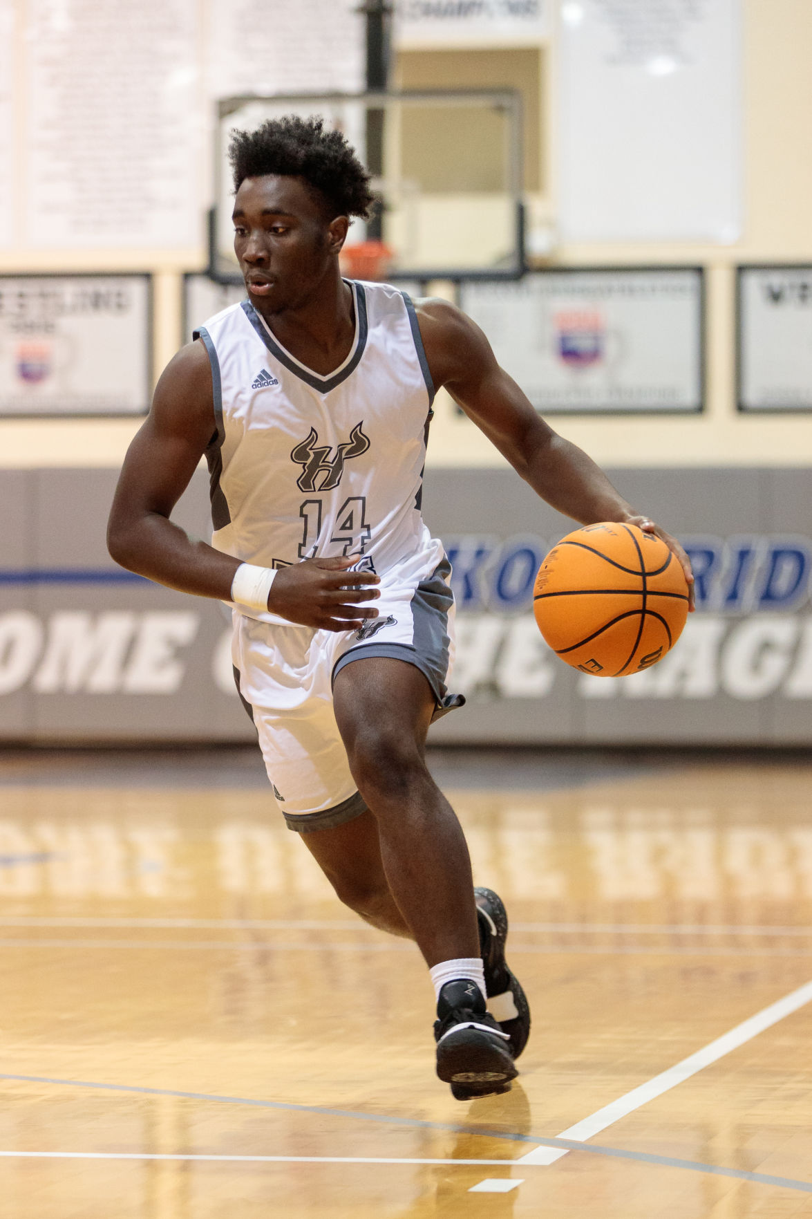 The Hickory Ridge Ragin' Bulls Host the Independence Patriots in a Southwestern Class 4A matchup.